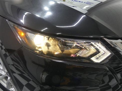 Used 2021 Nissan Rogue Sport S image 15