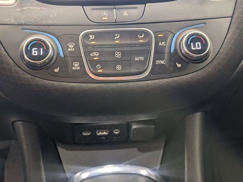 Used 2023 Chevrolet Malibu LT image 22