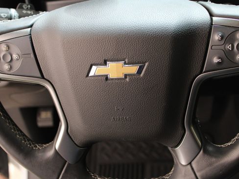 Used 2018 Chevrolet Silverado 1500 LT w/ All Star Edition image 26