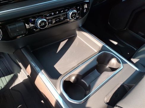 New 2026 GMC Sierra 2500 SLT image 12