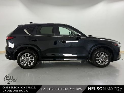 Certified 2025 MAZDA CX-5 AWD 2.5 S w/ Preferred Package image 5