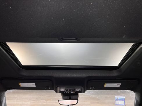 Used 2024 GMC Sierra 2500 AT4 w/ AT4 Premium Plus Package image 16