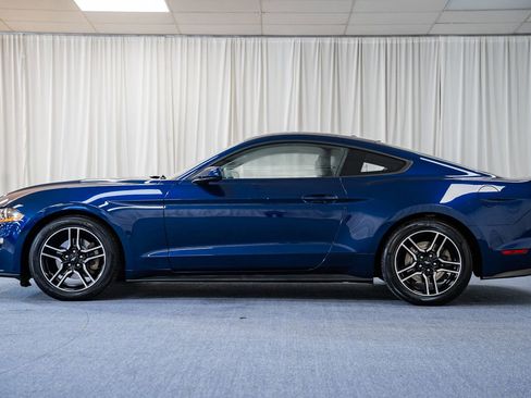 Certified 2019 Ford Mustang Coupe image 5