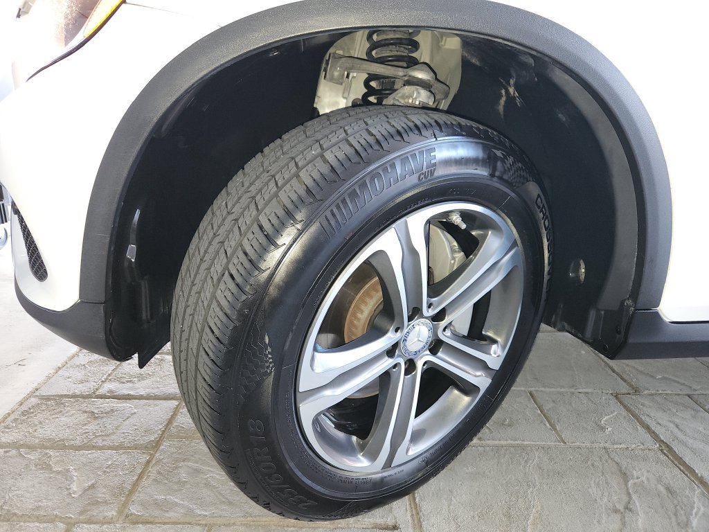 Used 2017 Mercedes-Benz GLC 300 image 32