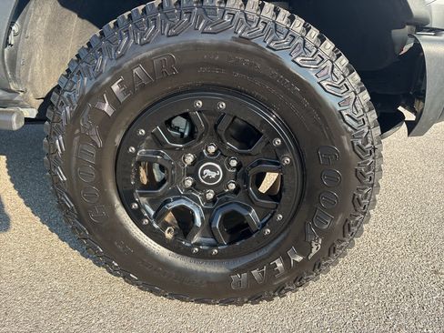Used 2023 Ford Bronco Wildtrak AWD/4WD image 32