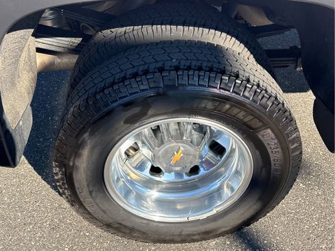 Certified 2024 Chevrolet Silverado 3500 High Country w/ High Country Premium Package image 45