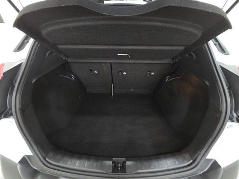 Used 2019 Nissan Kicks SV FWD image 14