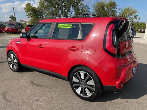 Used 2015 Kia Soul ! FWD image 4