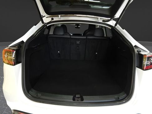 Used 2023 Tesla Model Y Long Range AWD/4WD image 9