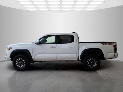 Used 2021 Toyota Tacoma TRD Off-Road w/ Technology Package AWD/4WD image 8