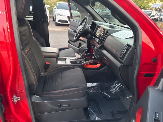 Used 2025 Nissan Frontier PRO-4X AWD/4WD image 30