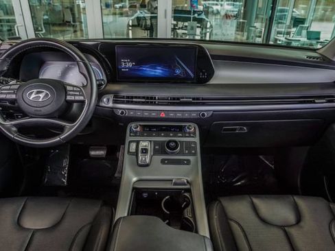 Used 2025 Hyundai Palisade SEL FWD image 17