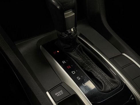 Used 2018 Honda Civic Touring image 23
