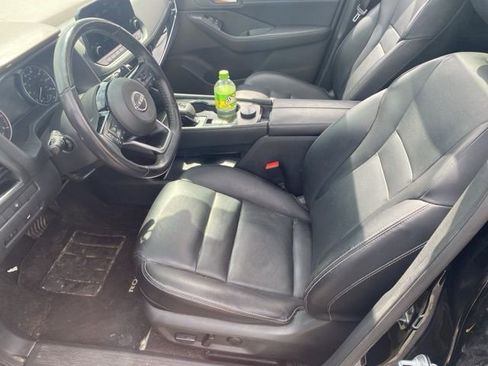 Used 2022 Nissan Rogue SL w/ SL Premium Package image 12