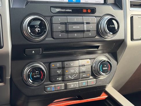Used 2017 Ford F450 King Ranch w/ Tow Technology Bundle AWD/4WD image 24