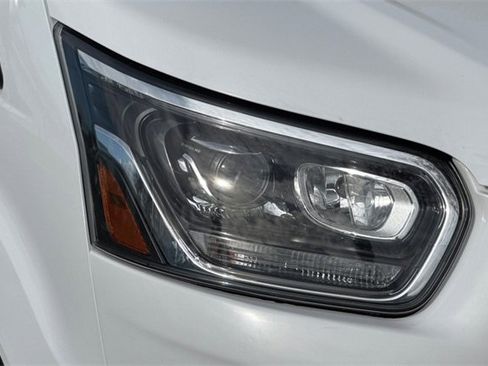 Used 2023 Ford Transit 350 XLT image 41