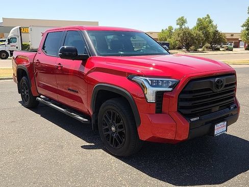 Used 2025 Toyota Tundra Limited AWD/4WD image 6