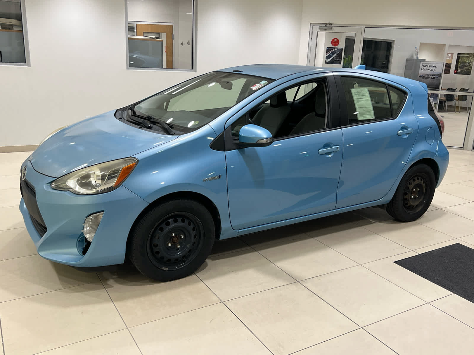 Used 2015 Toyota Prius C One FWD image 3