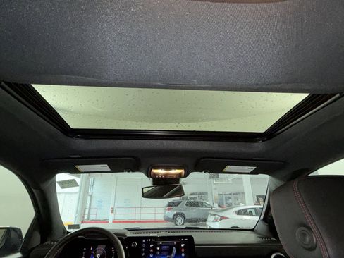 Used 2023 Chevrolet Colorado Z71 w/ Z71 Convenience Package 2 image 24