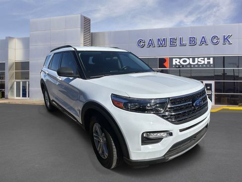 Used 2021 Ford Explorer XLT w/ Equipment Group 202A RWD image 3