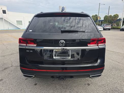 Used 2023 Volkswagen Atlas SE w/ Black Wheel Package FWD image 4