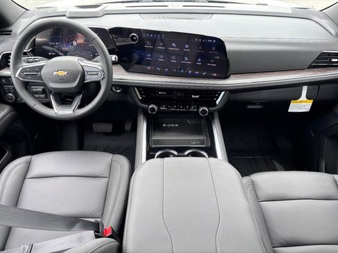 New 2026 Chevrolet Suburban LT w/ Comfort Package image 7