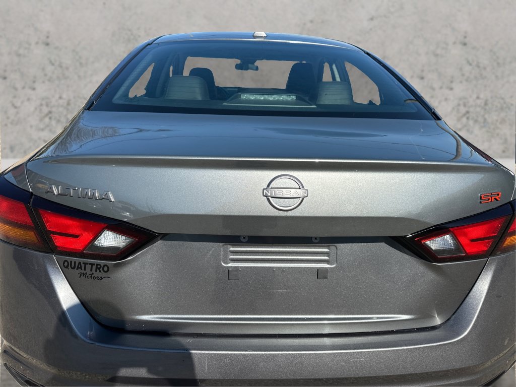 Used 2023 Nissan Altima 2.5 SR FWD image 14