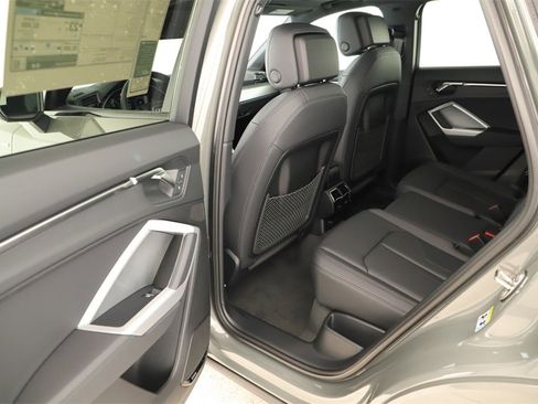 New 2025 Audi Q3 2.0T Premium image 27