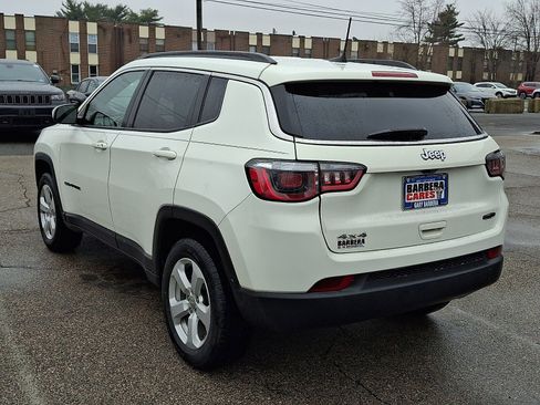 Used 2019 Jeep Compass Latitude image 4