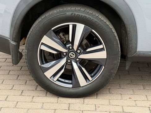 Used 2021 Nissan Rogue SL FWD image 7