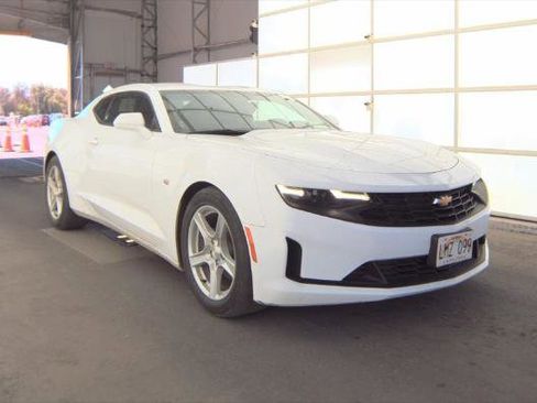 Used 2023 Chevrolet Camaro LT RWD image 3