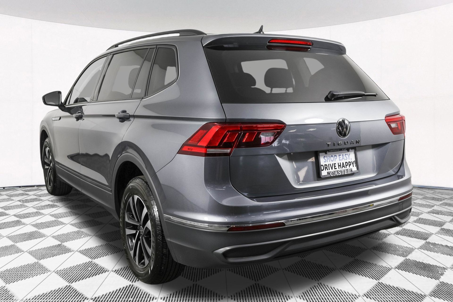 Used 2023 Volkswagen Tiguan S FWD image 19