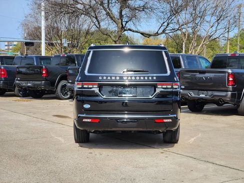 Used 2025 Jeep Grand Wagoneer L Series III w/ HD Trailer Tow Package image 6