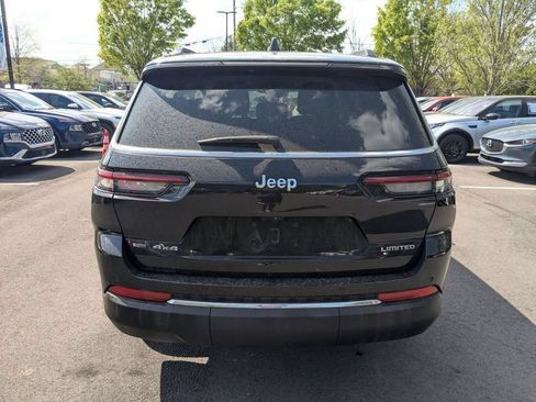 Used 2023 Jeep Grand Cherokee L Limited AWD/4WD image 2