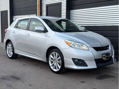 Used 2009 Toyota Matrix XRS FWD image 11