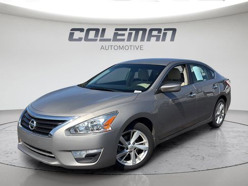 Used 2013 Nissan Altima 2.5 SV FWD image 1