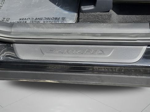 Used 2020 Hyundai Santa Fe SEL w/ Convenience Package FWD image 30