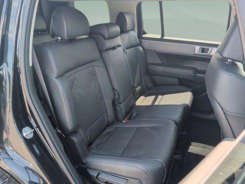 Used 2024 Hyundai Santa Fe SEL FWD image 41