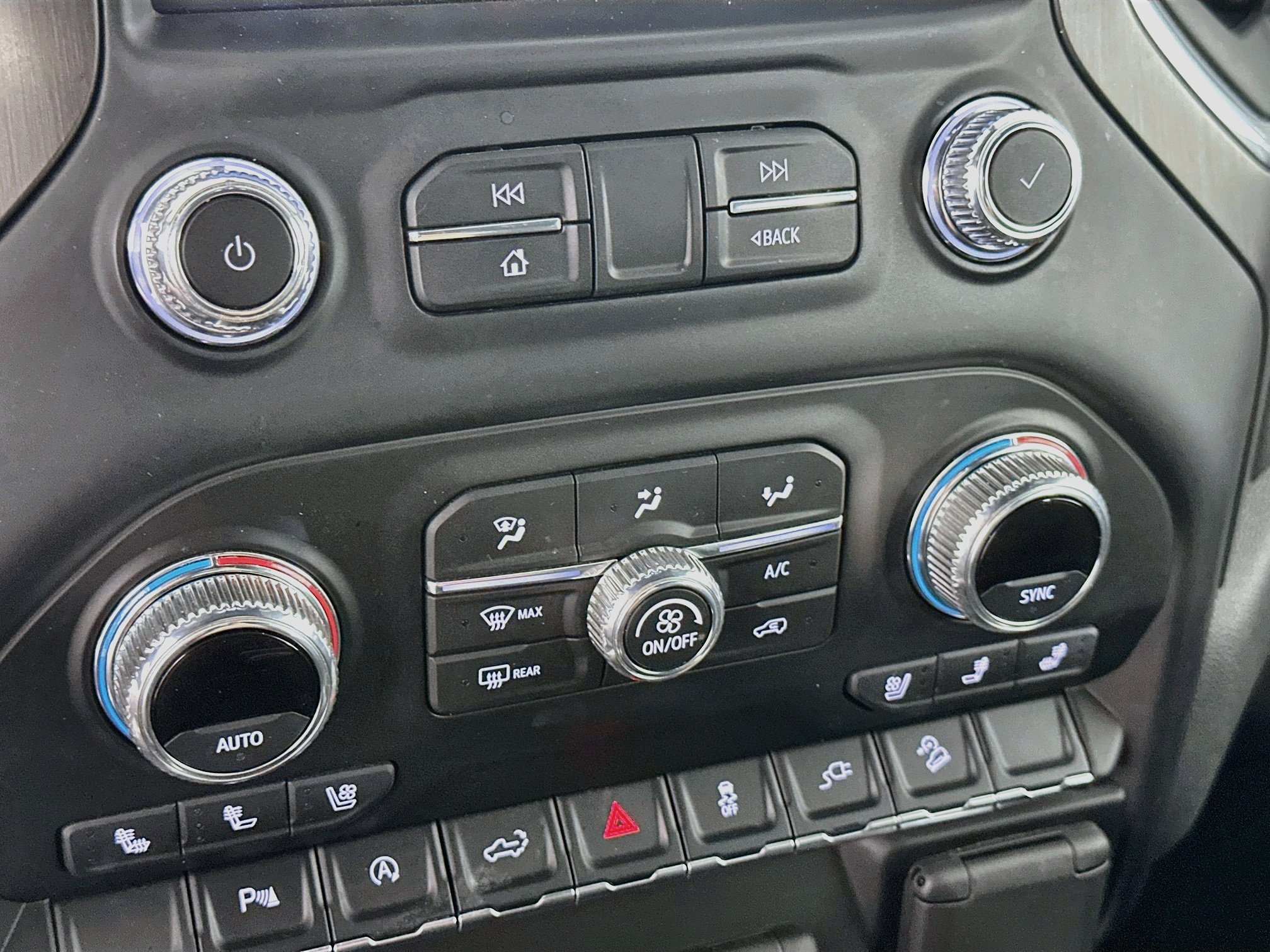 Used 2021 GMC Sierra 1500 AT4 w/ AT4 Premium Package AWD/4WD image 24
