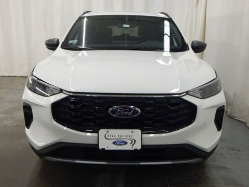 New 2025 Ford Escape ST-Line w/ Tech Pack #1 image 9