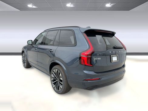 New 2026 Volvo XC90 T8 Ultra w/ Lounge Package AWD/4WD image 3