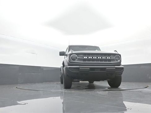 New 2025 Ford Bronco 4-Door image 27
