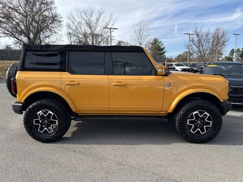 Used 2022 Ford Bronco Outer Banks image 10