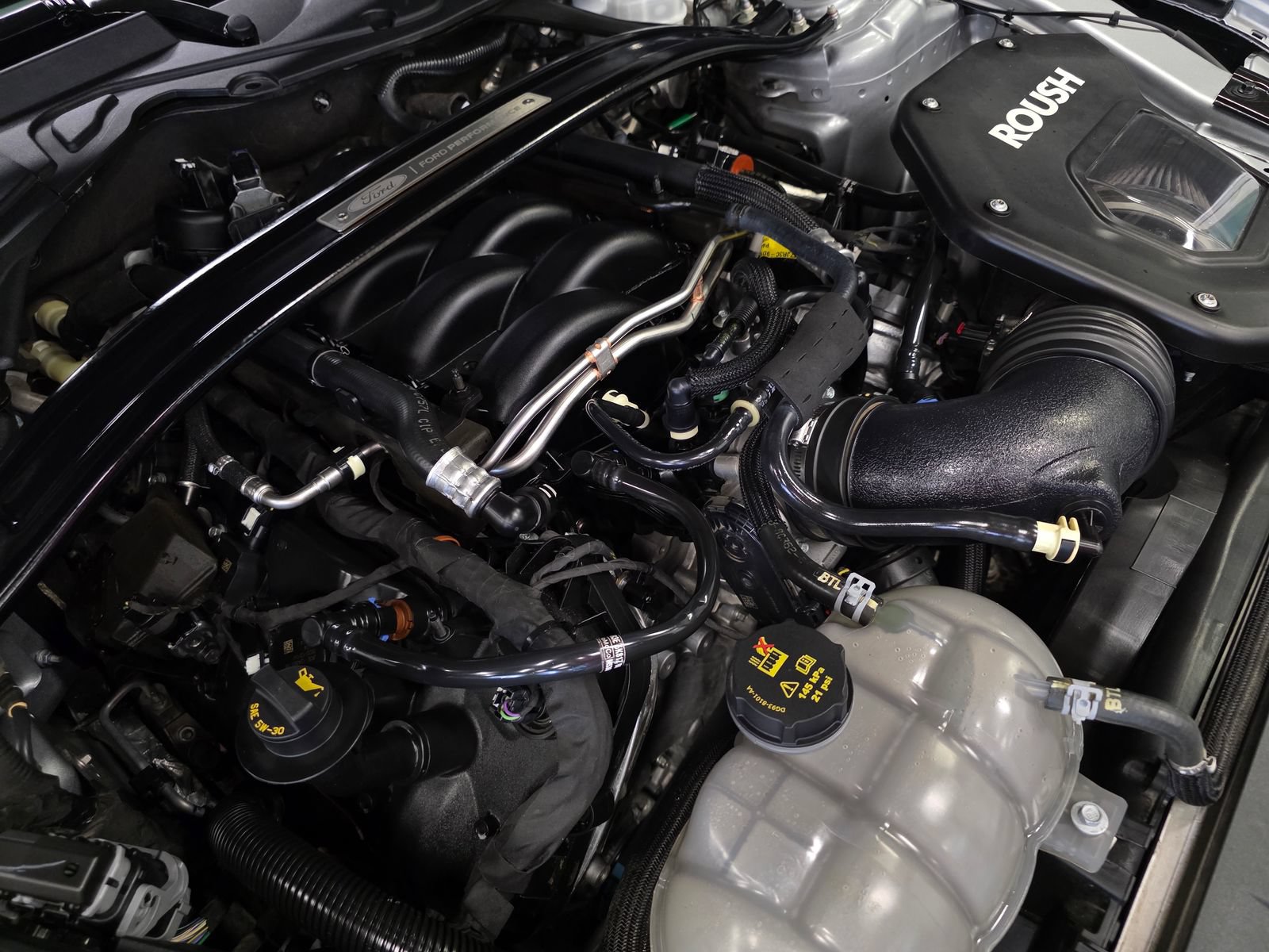 Used 2023 Ford Mustang GT Premium w/ Equipment Group 401A RWD image 42
