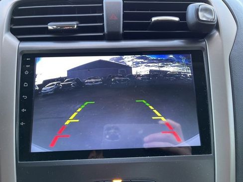 Used 2013 Ford Fusion SE image 15