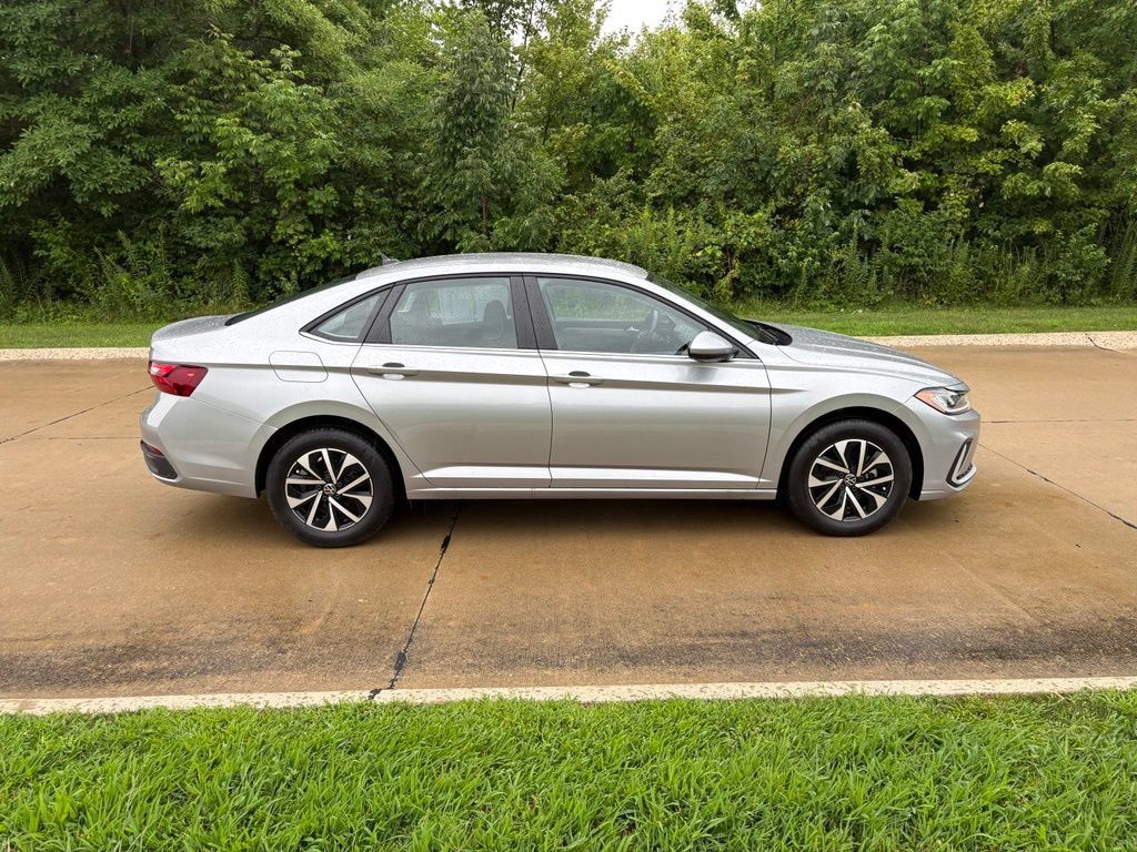 Used 2026 Volkswagen Jetta S FWD image 10