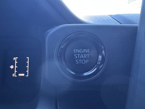 Certified 2024 Toyota Tacoma SR5 image 31