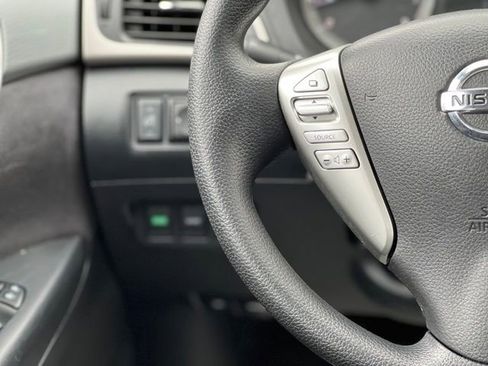 Used 2014 Nissan Sentra SR FWD image 30