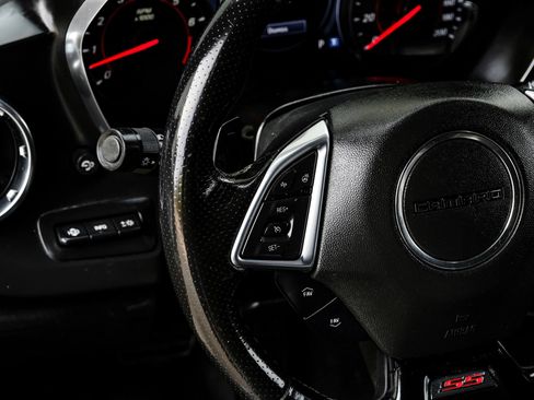 Used 2019 Chevrolet Camaro SS RWD image 20