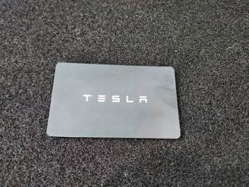 Used 2021 Tesla Model Y Long Range image 62